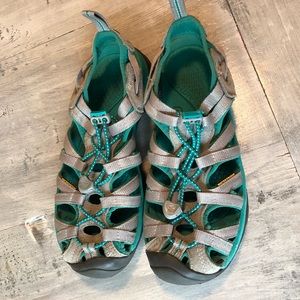 Keens Whisper Gray/Lagoon sandal